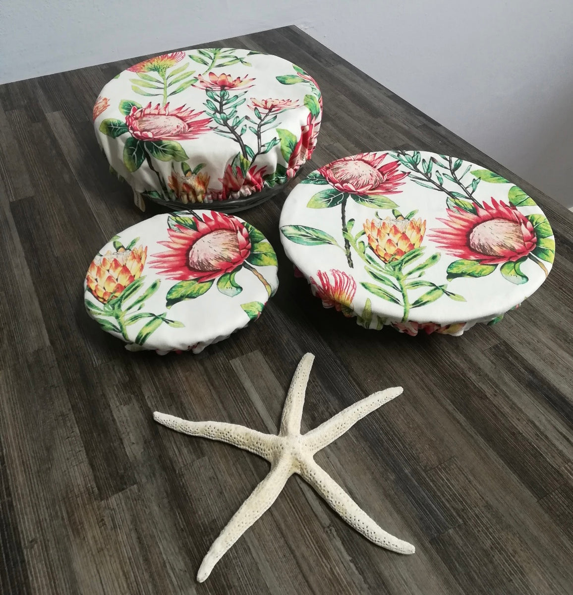 Dish and Bowl Cover Set of 4 Protea Print